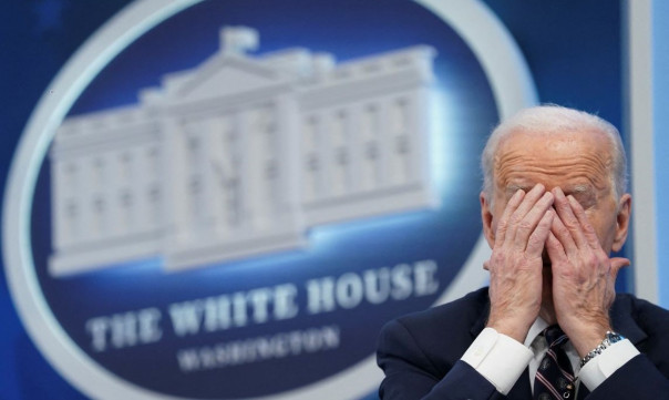 Байден раскупоривает стратегический резерв нефти