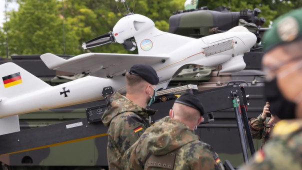 N-TV: желающих больше, чем вакансий — на фоне украинского кризиса немцев потянуло в бундесвер