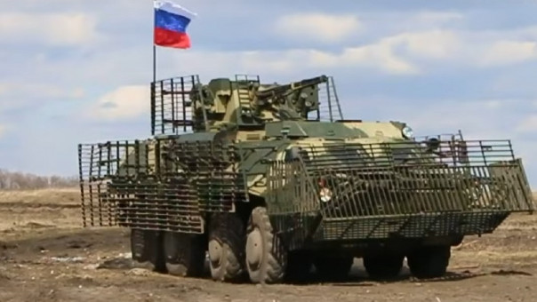 Российская армия использует трофейные бронетранспортеры