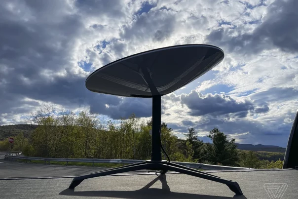 Правительство США заплатило за внедрение интернета Илона Маска на Украине. Перевезены тысячи терминалов Starlink