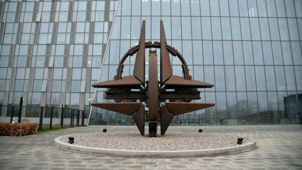 Швеция и Финляндия намерены вступить в НАТО уже этим летом