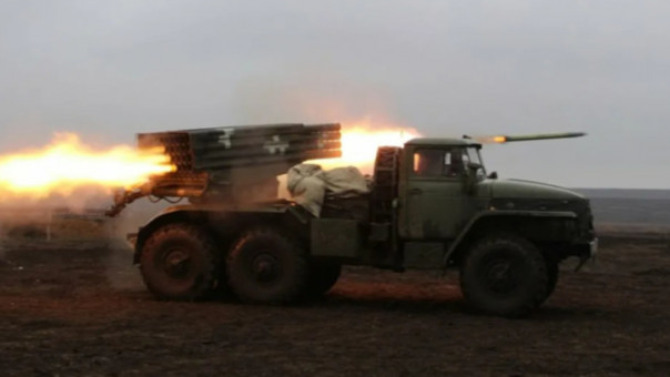 Военная сводка. ВФУ обстреляли Ясиноватую из "Градов". В ДНР и ЛНР есть погибшие и раненные