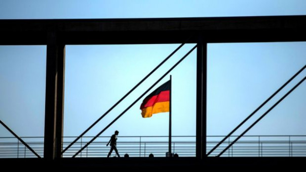 Россия объявила 40 сотрудников дипведомств ФРГ персонами нон грата | Около 400 дипломатов РФ высланы из 28 стран из-за спецоперации