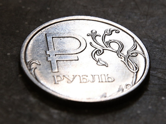 Магазины Херсона обязали торговать в рублях