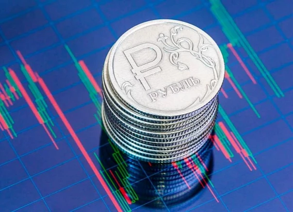 Аналитик Мильчакова назвала причины обвала доллара и евро