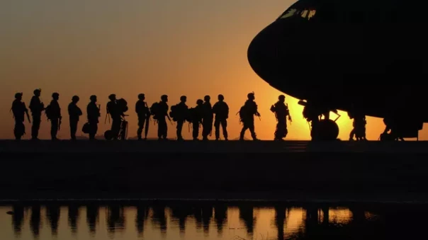 "Престиж подорван". Американцы не хотят служить в армии США