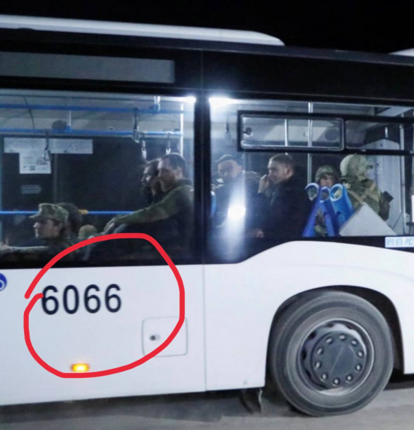 Сдача в плен украинских убийц с завода "Азовсталь" в Мариуполе проходила и ночью