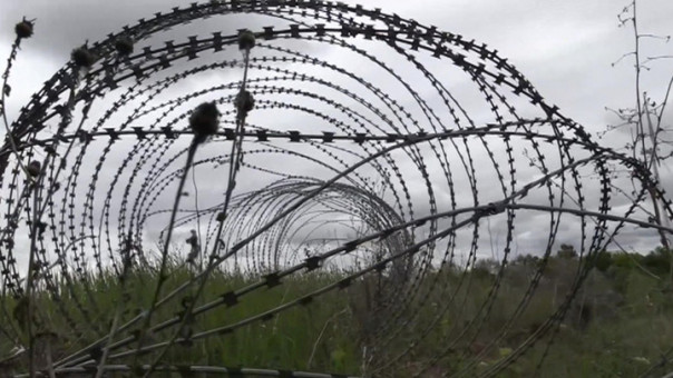 Экс-подполковник СБУ показал тайную тюрьму в аэропорту Мариуполя