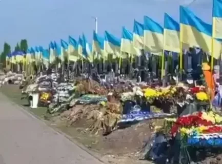 НАТО заявила Зеленскому, что конфликт нужно решить "только на поле боя"