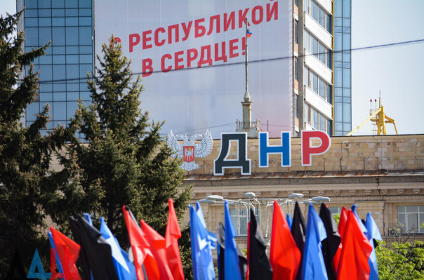 Военная сводка. Погибший в Горловке, обстрелы центра Донецка и бои за Святогорск. Чем живет ДНР 3 июня