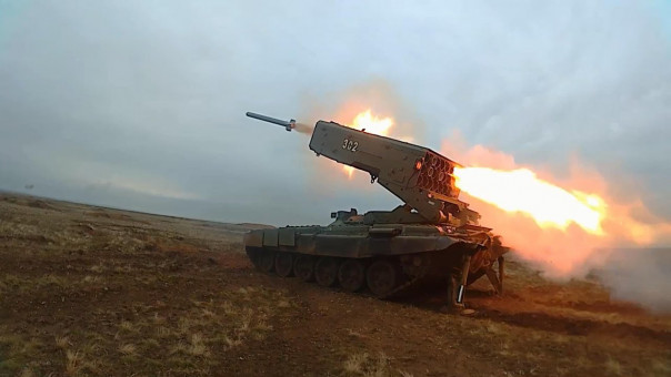 «Запускайте Солнцепёк!» – на Авдеевском направлении работает легендарный русский огнемёт