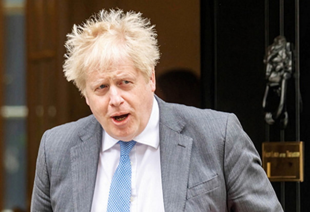 Борис Джонсон намерен мстить тем, кто всадил ножи ему в спину. Владимир Корнилов