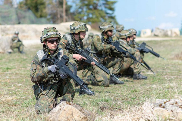 Конфуз Шольца: Германия отправила в Литву 50 военнослужащих вместо тысяч обещанных