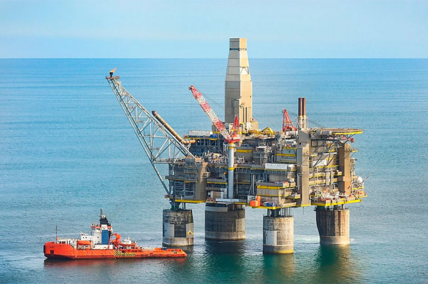 Япония попросила Россию разъяснить указ Путина о "Сахалине-2"