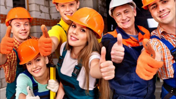 Что подарить на день строителя: идеи подарков