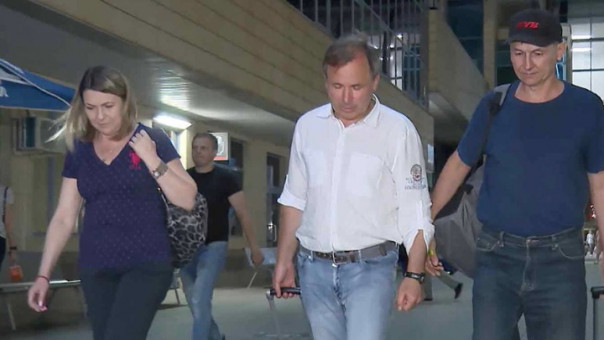 Российский летчик Константин Ярошенко, осужденный в США и обмененный на американца Тревора Рида, вернулся домой в Ростов-на-Дону