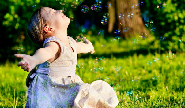 Как воспитать счастливых детей