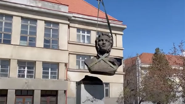 Украина временно заменила Гагарина на Гавдиду