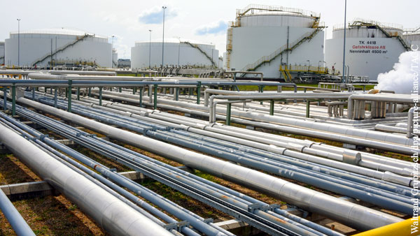 Украина остановила транзит российской нефти в Венгрию, Чехию и Словакию