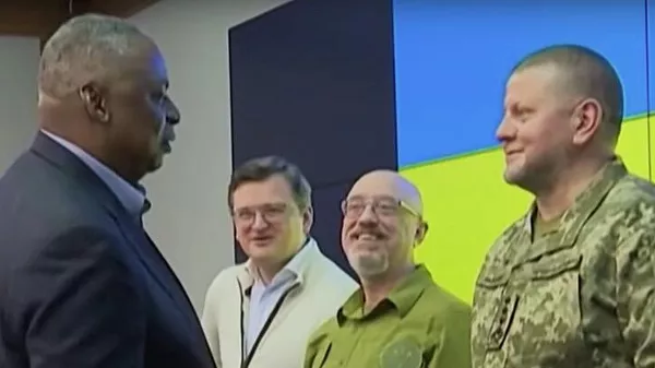 Что стоит за слухами о перемирии. США хотят мира на Украине ради будущей войны? Владимир Скачко