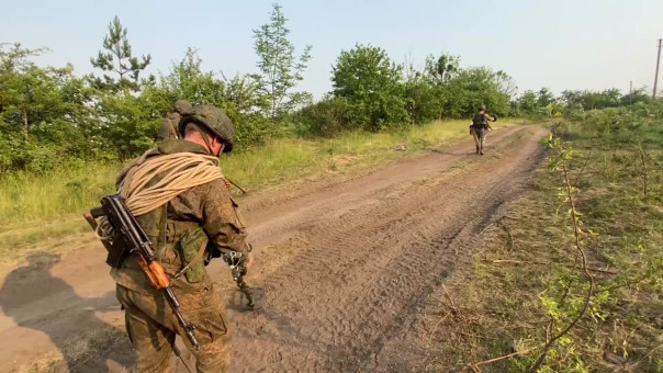 Киевские боевики обстреляли центр Первомайска, разрушив здание государственного предприятия "Первомайскуголь"