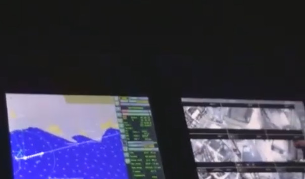 "Потопить его!", "Приказ - разрезать!"