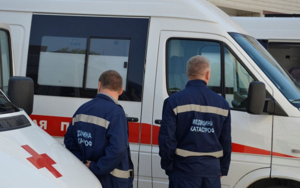 Ударом НАТОвской артиллерии в Донецке убита женщина и повреждены школы, укрофашисты вновь сбросили мины «Лепесток»