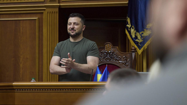 Зеленский поручил рассмотреть вопрос легализации однополых браков