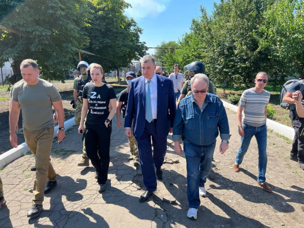 Слуцкий и эксперты из шести стран мира посетили СИЗО в Еленовке