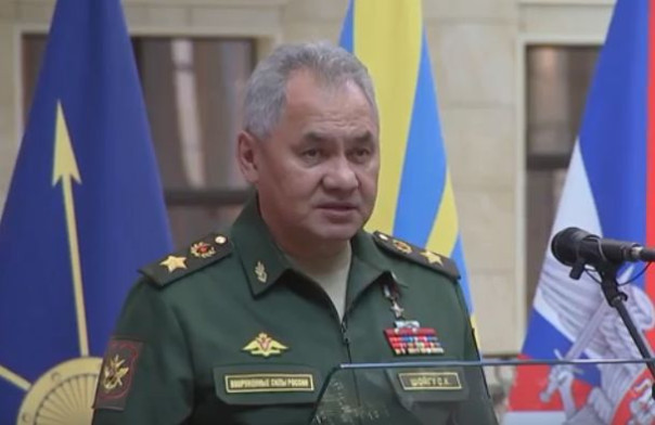 Сергей Шойгу вручил медали «Золотая Звезда» героям спецоперации на Украине