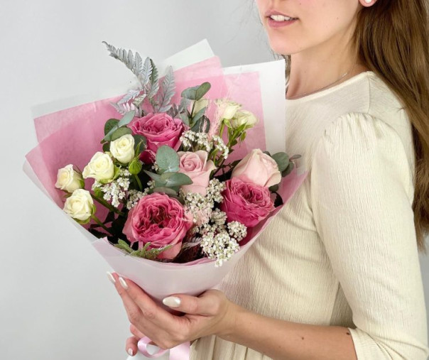 Букет на подарок: варианты оформления для любого случая