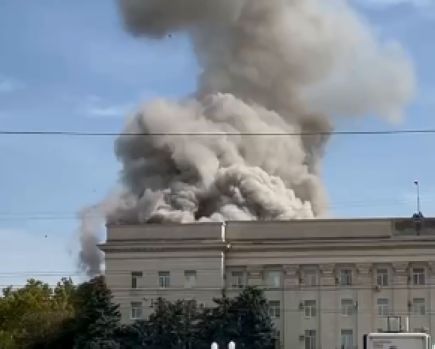 Укрофашисты обстреляли центр Херсона из HIMARS. Много погибших и раненых среди мирных жителей (Видео 18+)