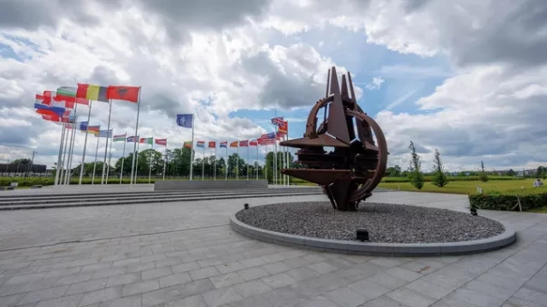 Министр обороны Германии Ламбрехт объяснила порядок рассмотрения заявки Киева в НАТО