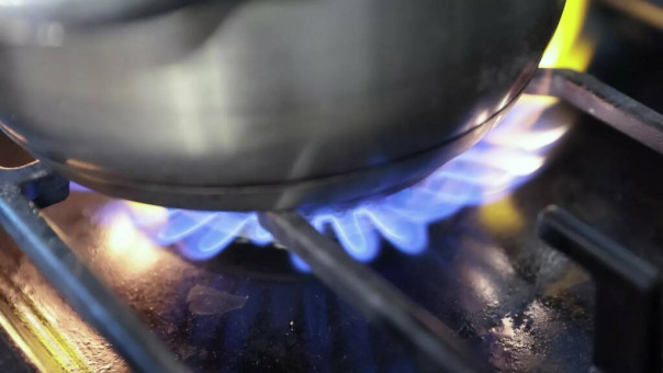 Нобелевский лауреат по физике Паризи научил итальянцев варить пасту на выключенной плите