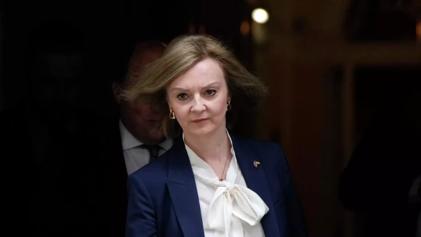 Историческая авантюра Трасс разваливается, пишет Bloomberg