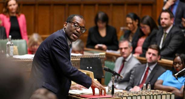 В бывшей Великой Британии произошел биржевой крах после оглашения планов нового правительства