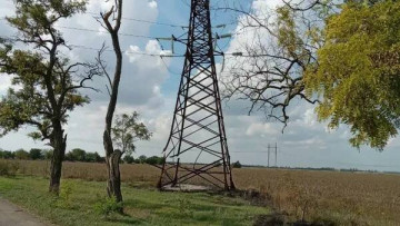 Диверсанты подорвали опору ЛЭП в Херсонской области