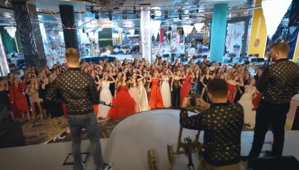 «Сима-Ленд» ответил кучерявому клоуну Варламову — и это лучший ролик компании!