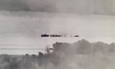 Минобороны России опубликовало кадры уничтожения украинских диверсантов, пытавшихся высадиться в Энергодаре.