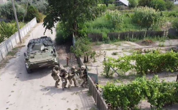 В Херсонской области военнослужащими ликвидированы украинские диверсанты.
