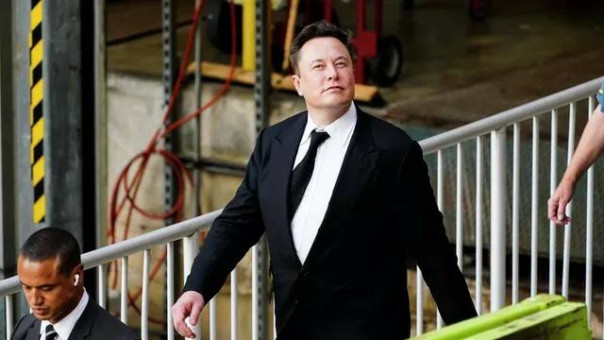 Маск объяснил, почему перестанет оплачивать Украине интернет Starlink