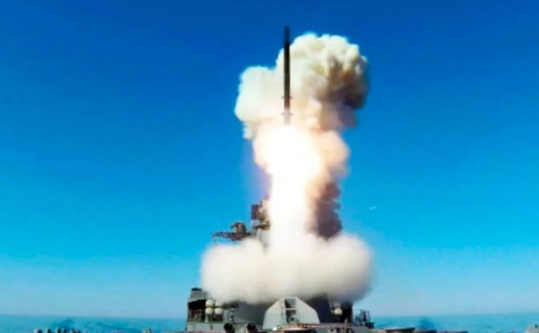 Украина с нетерпением ждёт, когда «Калибры» прилетят за Зеленским и Залужным — уже пора