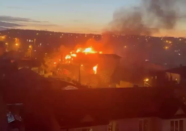 В Иркутске самолёт Су-30 упал на двухэтажный дом, погибли два пилота