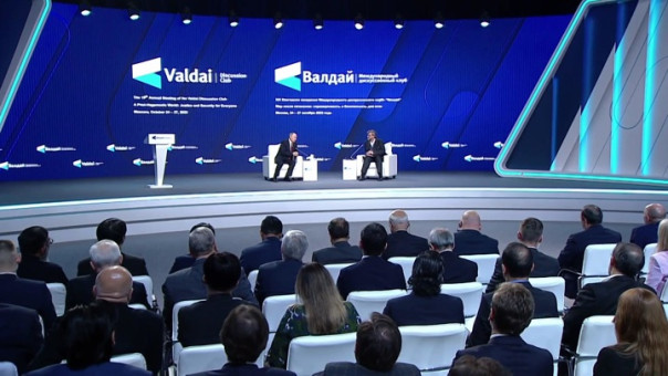 Президент считает, что от Империи и СССР нужно брать все лучшее