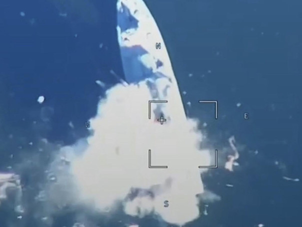 Российские военные уничтожили "Ланцетом" украинский военный катер