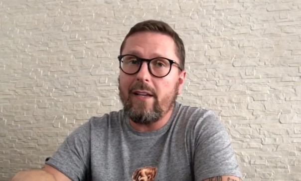 Анатолий Шарий: как СБУ  убивала гражданских в феврале 2022 г