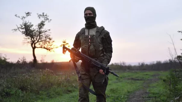 Боец ДНР рассказал, что боевики "Правого сектора"* казнят пленных через повешение