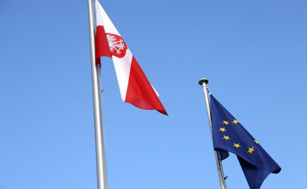 России вовсе не обязательно стрелять по Польше - с ней Германия разберётся