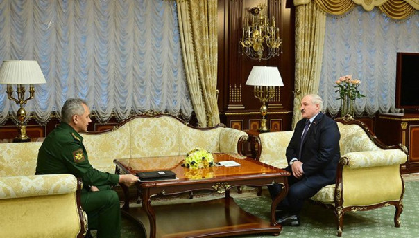 Лукашенко заявил о подготовке российских и белорусских военных «как единой армии»