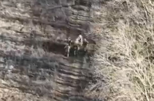 То, о чём неоднократно заявлялось попало в кадр: укрофашисты расстреляли своих "побратымов"